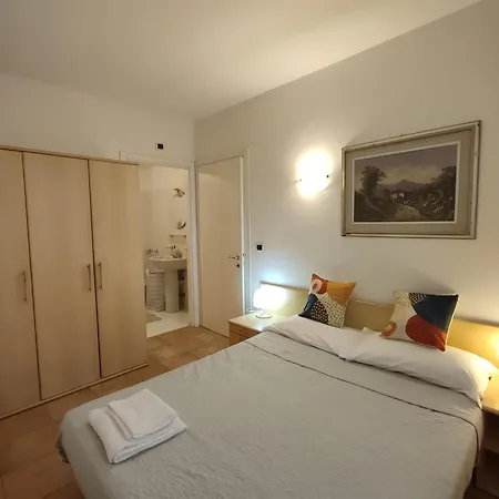 Apartment View & Free Parking