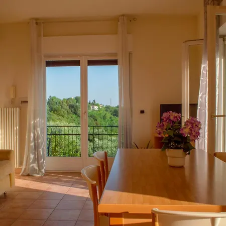 View & Free Parking Apartment